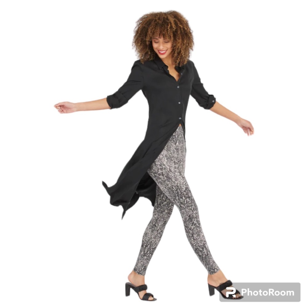Spanx Faux Leather Gray Snake Shine Leggings Size L